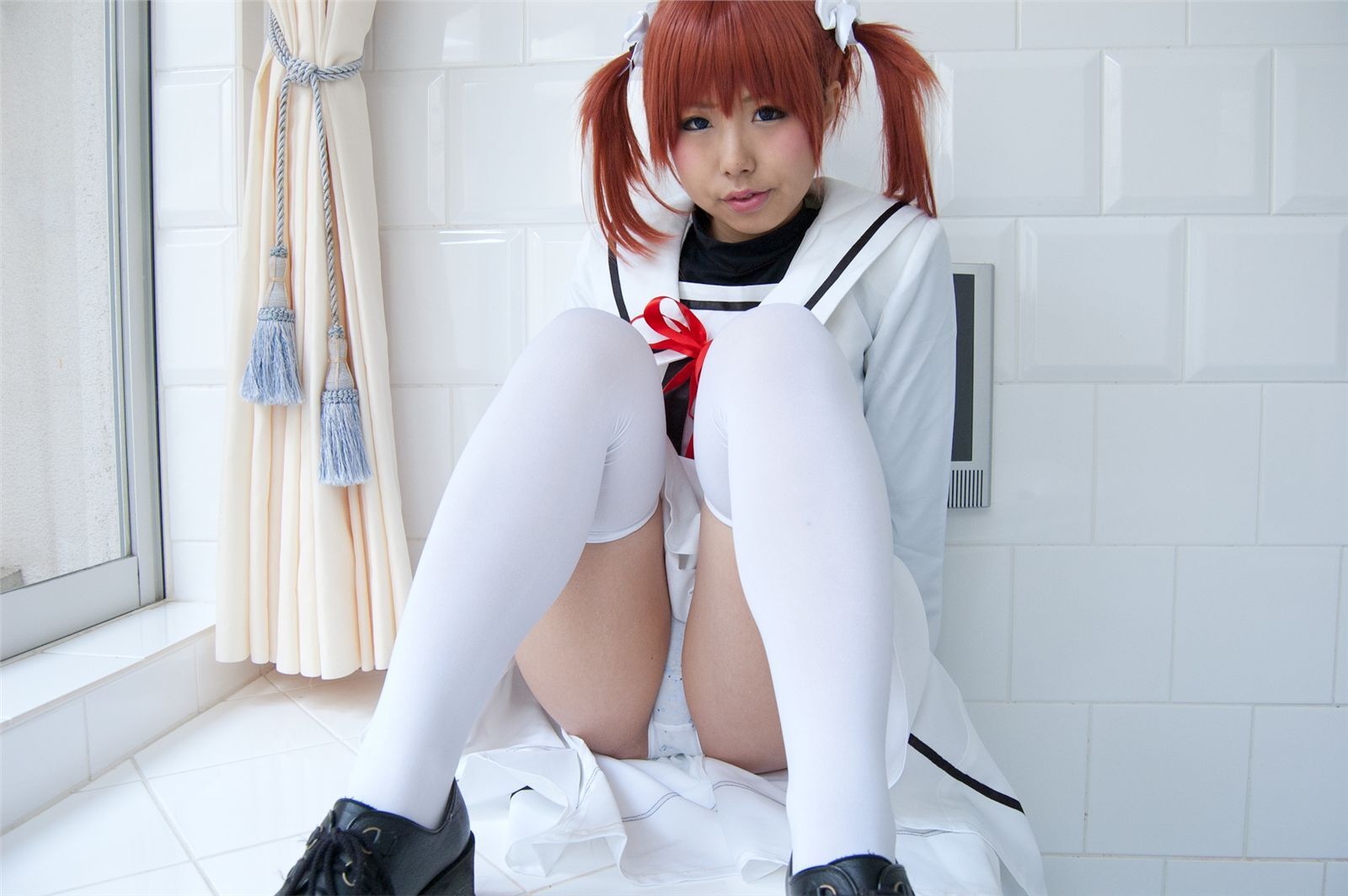 [Cosplay]  Hot Maho Shojo Lyrical Nanoha 1
